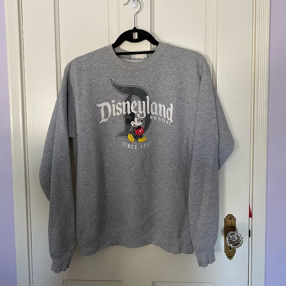 disneyland crew neck